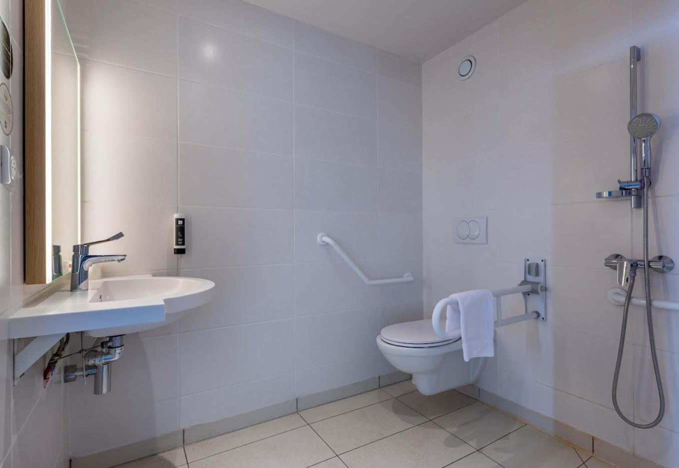 B&B Hotel Chartres Oceane 외부 사진